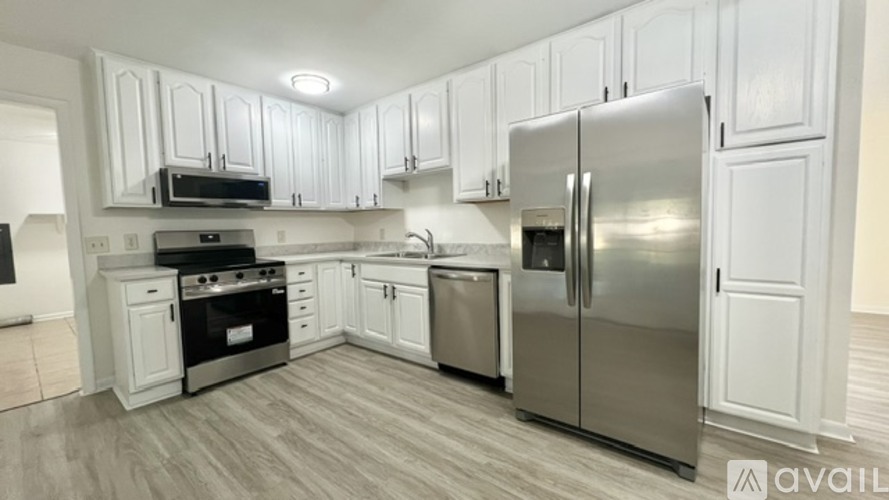 746 Broad River Boulevard 3 Beds Single Family Home for Rent - Photo gallery 5