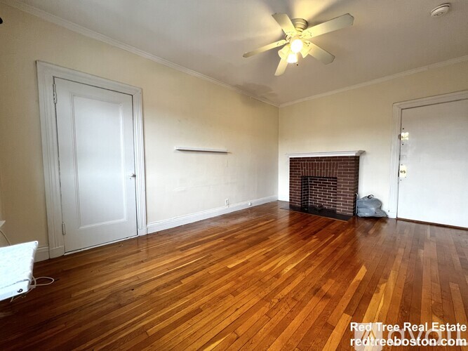 15 Glenville Ave 1 Apartment for Rent - Photo gallery 3