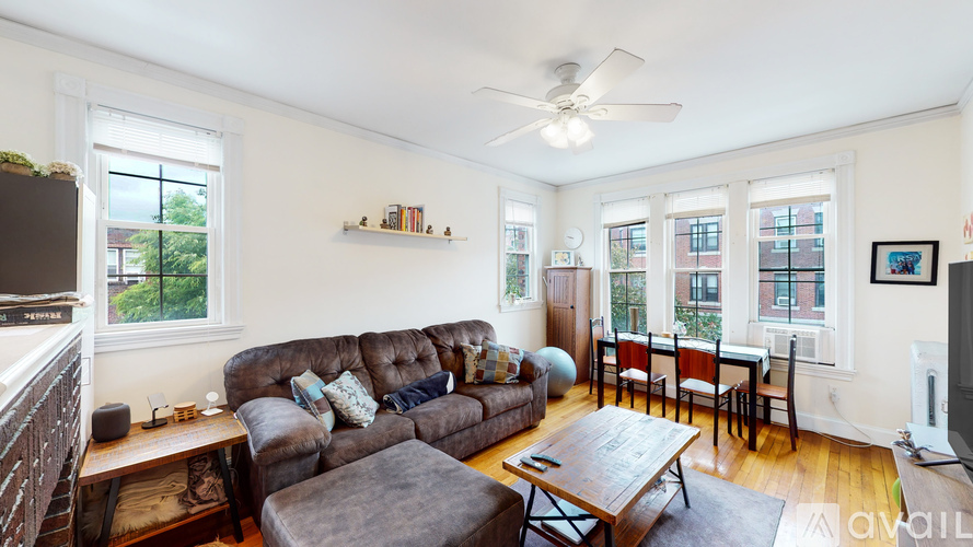 15 Glenville Ave 1 Apartment for Rent - Photo gallery 2