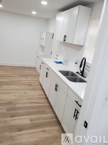 2825 Bideker Ave 3 Beds Single Family Home for Rent - Photo gallery 5