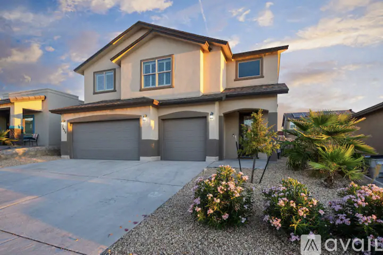 7428 Glacier Drive 5 Beds Single Family Home for Rent - Photo gallery 1