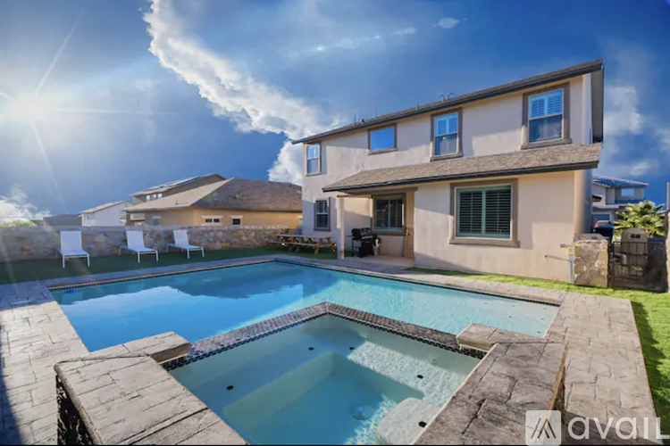 7428 Glacier Drive 5 Beds Single Family Home for Rent - Photo gallery 2