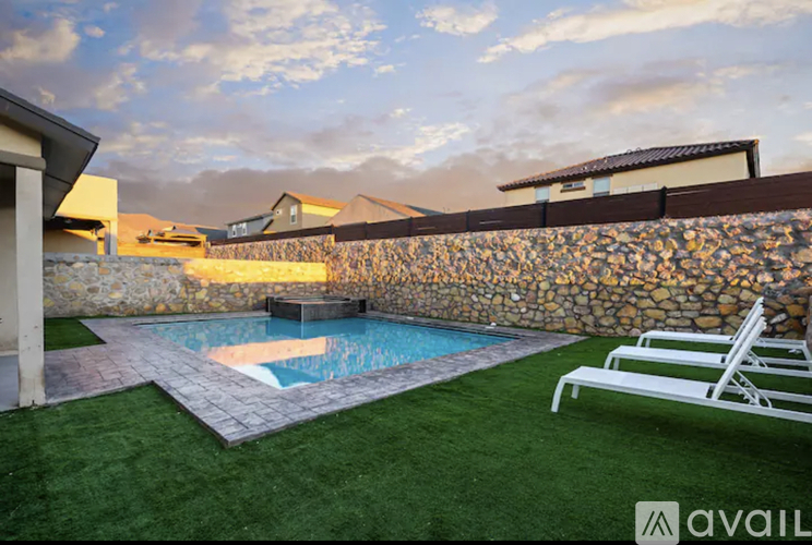 7428 Glacier Drive 5 Beds Single Family Home for Rent - Photo gallery 3