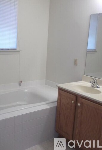 108 Fairway Drive 3 Beds Single Family Home for Rent - Photo gallery 5