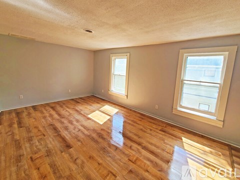 367 West Ave 2 Beds Apartment for Rent