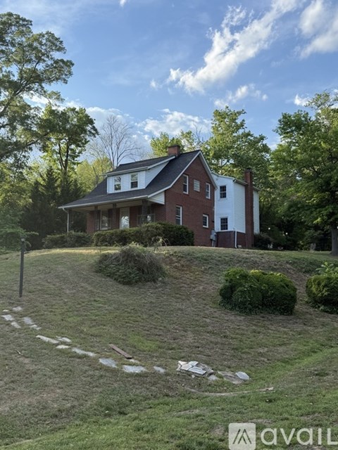 801 Northside Drive 4 Beds Apartment for Rent