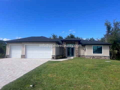 9379 Snapper Cir 4 Beds Apartment for Rent
