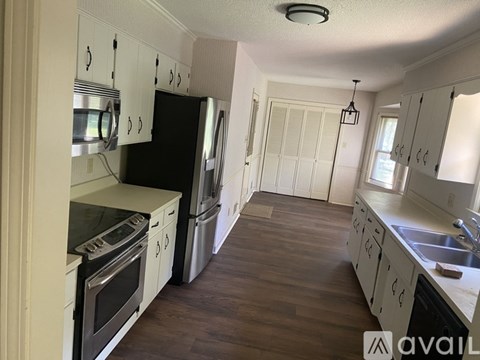 227 Crestline Drive 3 Beds Apartment for Rent