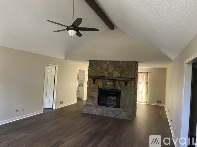 227 Crestline Drive 3 Beds Single Family Home for Rent - Photo gallery 2