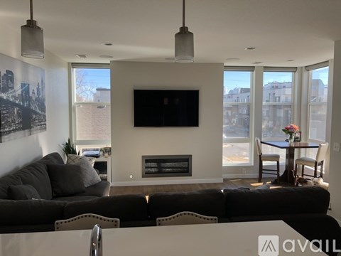 2711 West 24Th Avenue 3 Beds Apartment for Rent