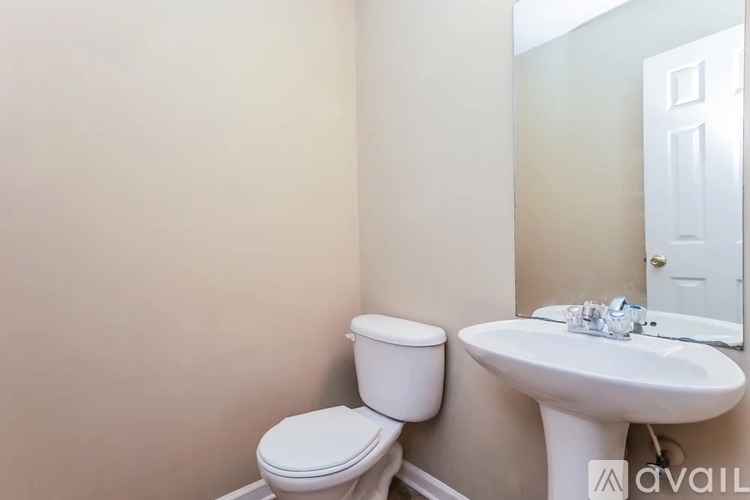 14801 25th Avenue Ct E 4 Beds Single Family Home for Rent - Photo gallery 2