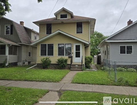 171 15Th Ave 3 Beds Apartment for Rent