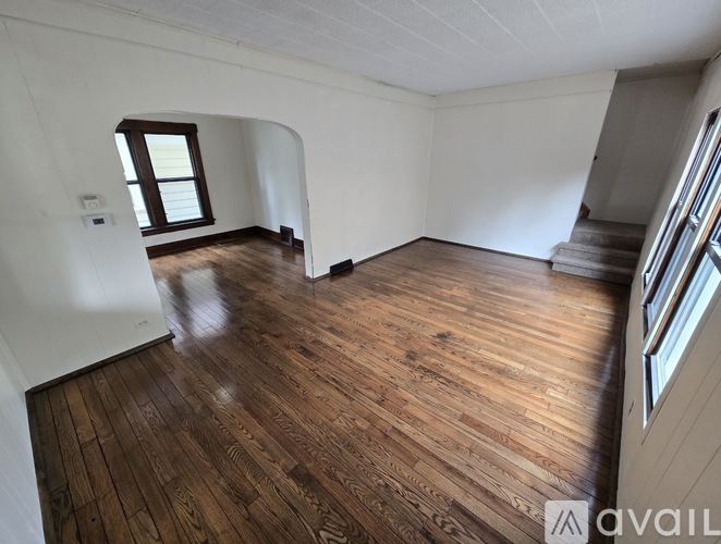 171 15th Ave 3 Beds Single Family Home for Rent - Photo gallery 3