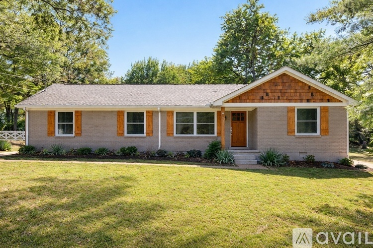 6705 Fleetwood Drive 3 Beds Single Family Home for Rent - Photo gallery 1