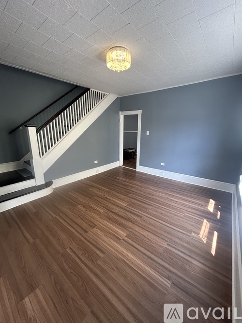 106 Center Avenue 5 Beds Single Family Home for Rent - Photo gallery 5