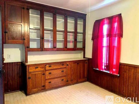 408 Winslow Ave 3 Beds Apartment for Rent