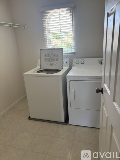 1833 Elston Circle 3 Beds Single Family Home for Rent - Photo gallery 5