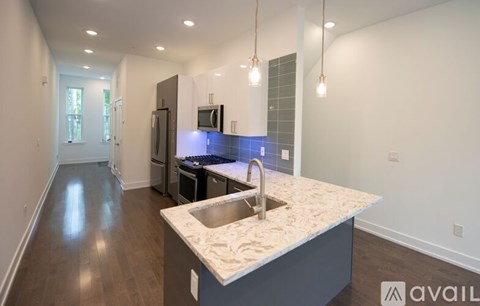 2639 W Jefferson St 2 Beds Apartment for Rent