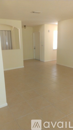351 SW Buswell Ave 2 Beds Single Family Home for Rent - Photo gallery 3