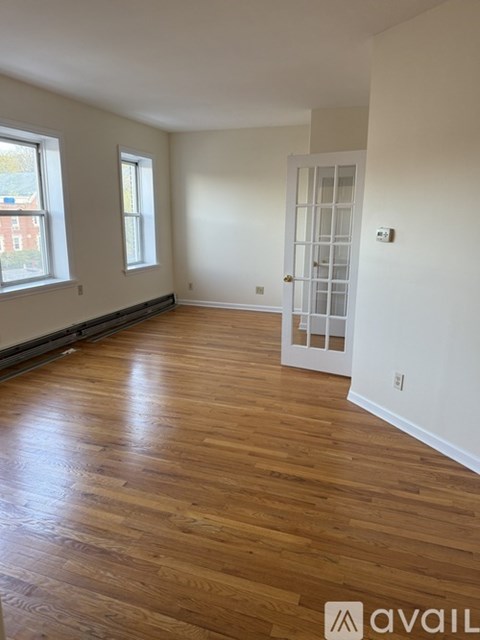 4 Provost Square 1 Apartment for Rent