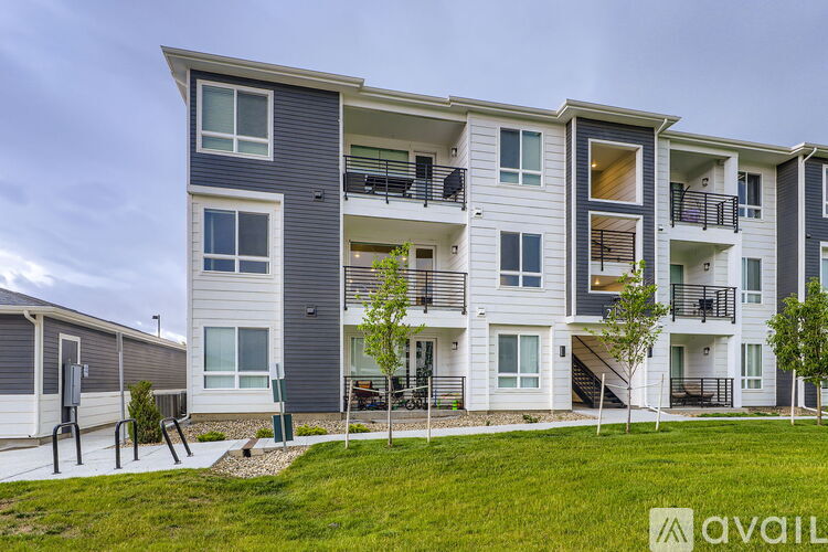6153 North Ceylon Street 3 Beds Condo for Rent - Photo gallery 2