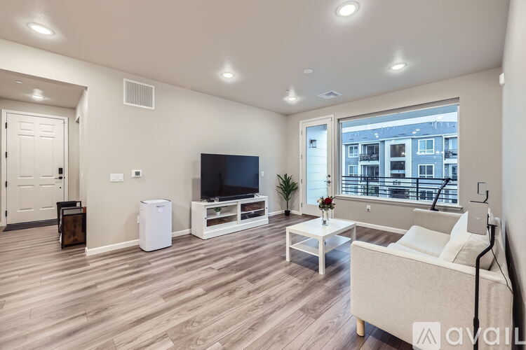 6153 North Ceylon Street 3 Beds Condo for Rent - Photo gallery 4
