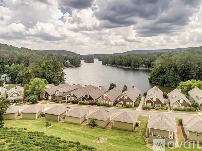 213 Lakeside Drive 3 Beds Single Family Home for Rent - Photo gallery 2