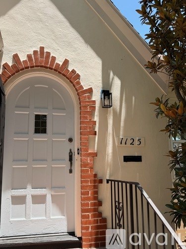 1125 15Th Avenue North 2 Beds Apartment for Rent