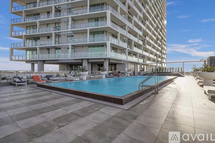 2000 Metropica Wy 2 Beds Condo for Rent - Photo gallery 3