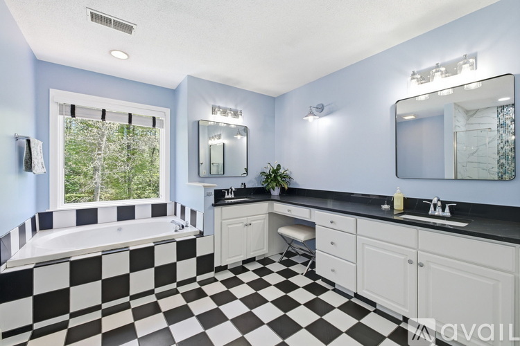 9 Brockway Road 3 Beds Single Family Home for Rent - Photo gallery 4
