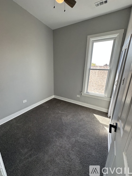 727 E 89th St 3 Beds Apartment for Rent - Photo gallery 4