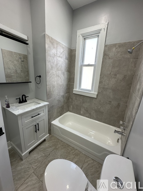 727 E 89th St 3 Beds Apartment for Rent - Photo gallery 5
