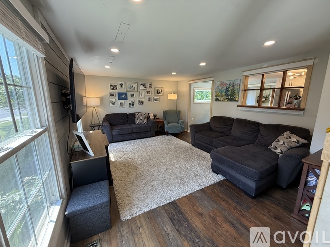 794 Macsherry Drive 4 Beds Single Family Home for Rent - Photo gallery 5