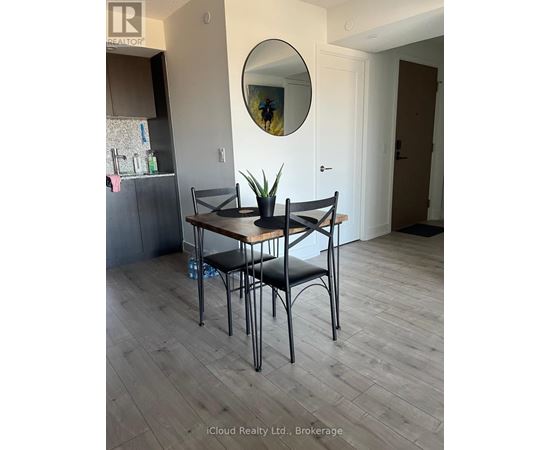 705 - 10 EVA ROAD 2 Beds Apartment, Condo, Home for Rent - Photo gallery 5