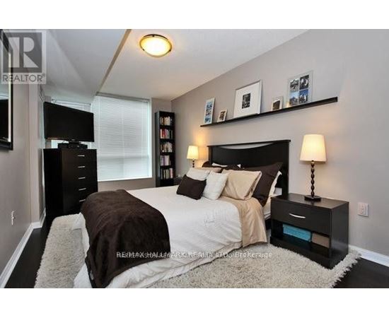 1004 - 109 FRONT STREET E 2 Beds Apartment, Condo, Home for Rent - Photo gallery 2