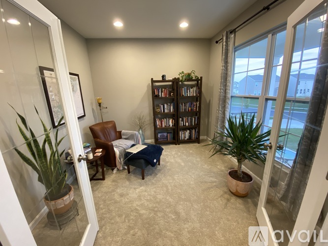 6784 Charlestown Lane 4 Beds Single Family Home for Rent - Photo gallery 3