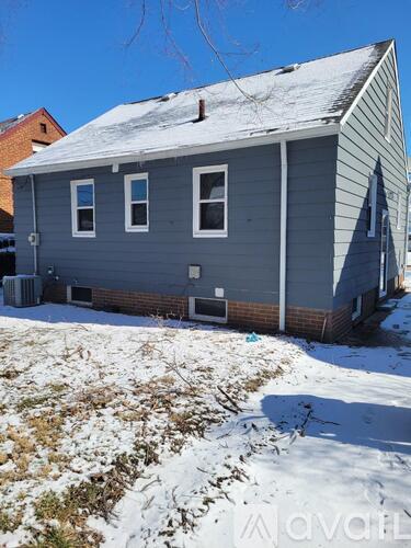 3810 W 116th St 3 Beds Single Family Home for Rent - Photo gallery 2