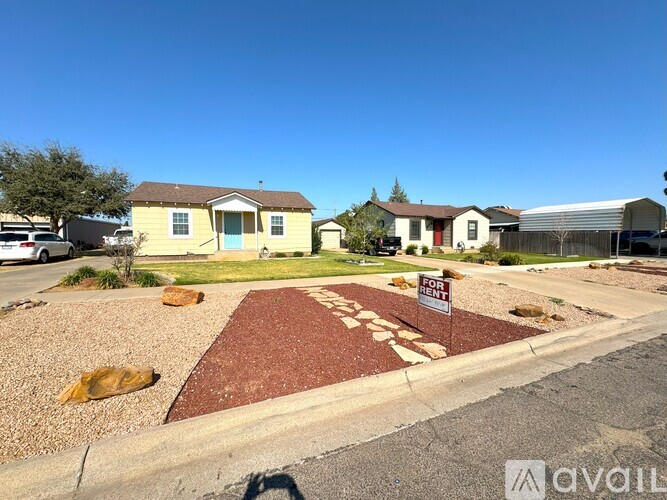 2008 W Washington Ave 3 Beds Single Family Home for Rent - Photo gallery 1