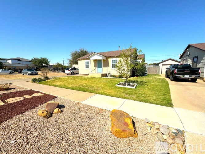 2008 W Washington Ave 3 Beds Single Family Home for Rent - Photo gallery 3
