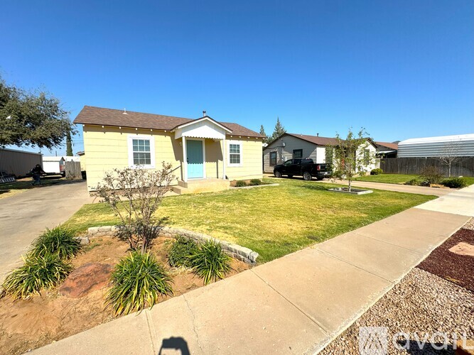 2008 W Washington Ave 3 Beds Single Family Home for Rent - Photo gallery 5