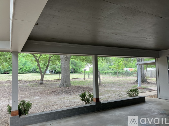 405 East North Street 3 Beds Single Family Home for Rent - Photo gallery 3