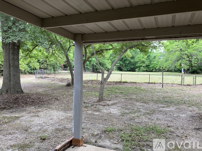 405 East North Street 3 Beds Single Family Home for Rent - Photo gallery 4