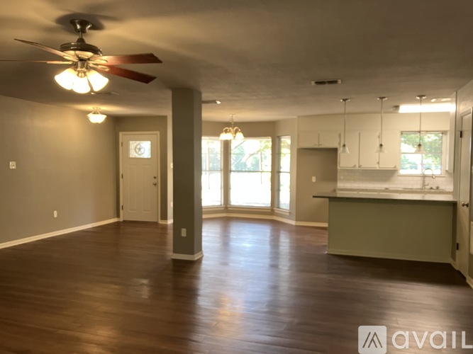 405 East North Street 3 Beds Single Family Home for Rent - Photo gallery 5