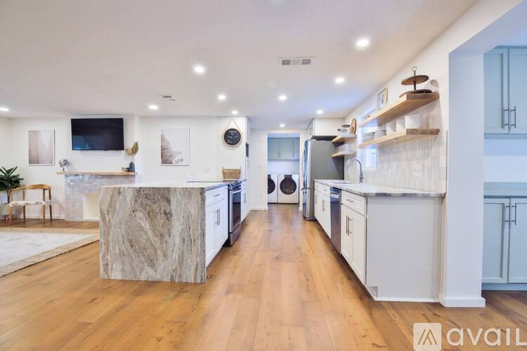 2249 Grove St 3 Beds Single Family Home for Rent - Photo gallery 2