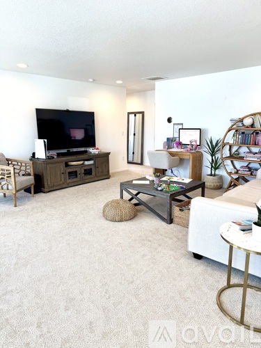 6866 Petunia Place 6 Beds Single Family Home for Rent - Photo gallery 2