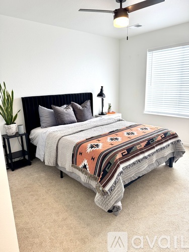 6866 Petunia Place 6 Beds Single Family Home for Rent - Photo gallery 3
