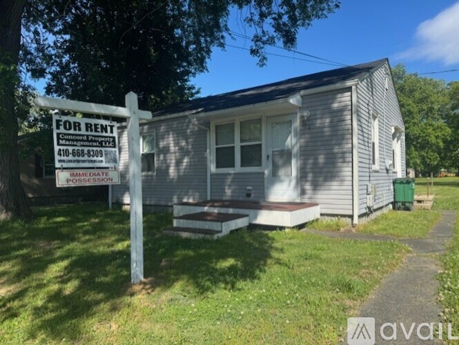 74 Swan St 2 Beds Single Family Home for Rent - Photo gallery 1