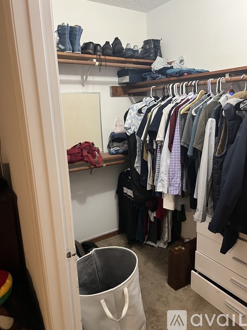 419 New Kent Rd 4 Beds Apartment for Rent - Photo gallery 3