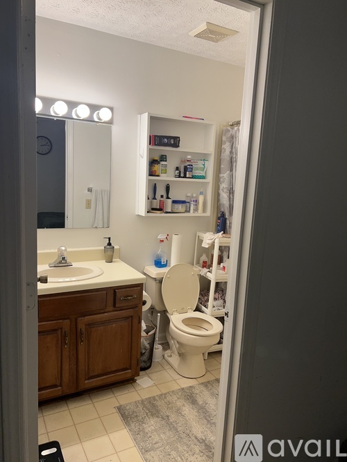 419 New Kent Rd 4 Beds Apartment for Rent - Photo gallery 4
