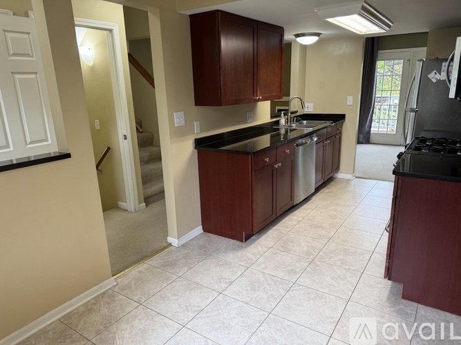 243 Fieldcrest St 3 Beds Townhouse for Rent - Photo gallery 5
